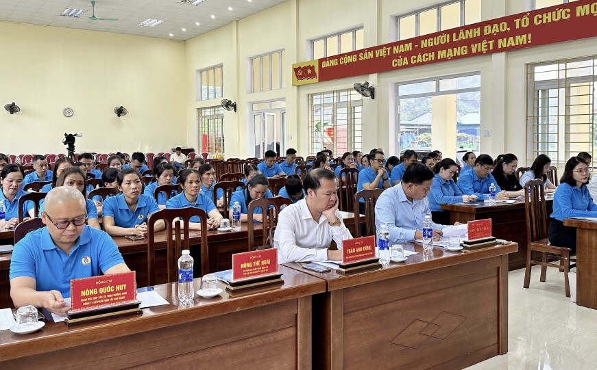 Thành lập Công đoàn cơ sở HTX Thảo Đường Vinh - Công ty CP Vận tải Cao Bằng
