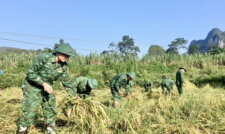 Sức mạnh “Lòng dân” nơi tuyến đầu Tổ quốc - Kỳ cuối: Thắm đượm tình quân - dân giữ vững biên cương