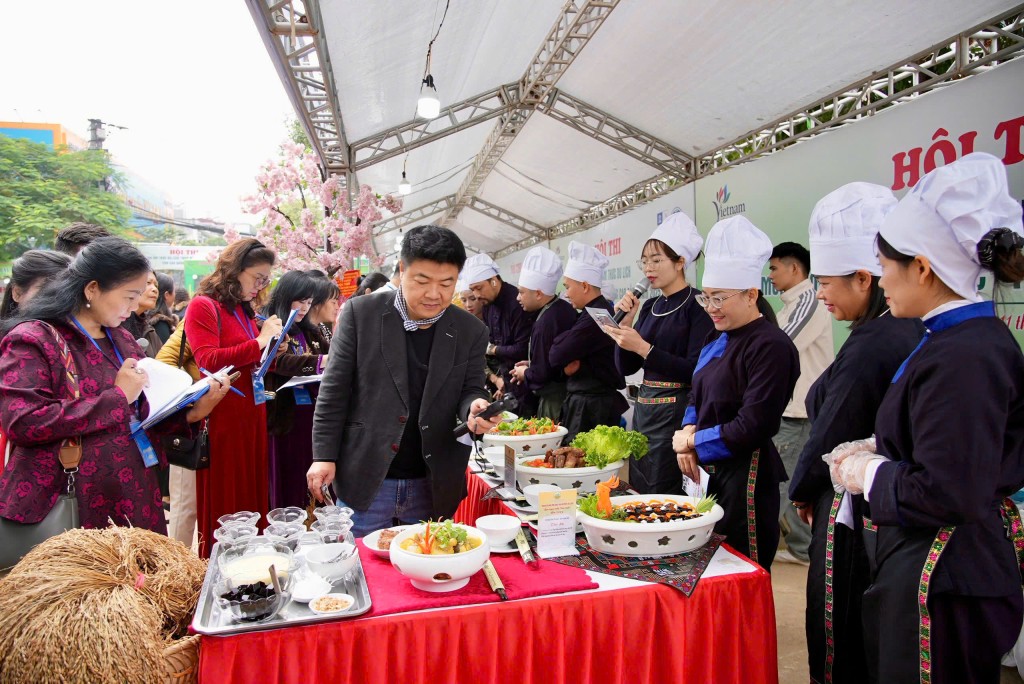 Hội thi Sáng tạo ẩm thực du lịch “Món ngon miền Non nước” năm 2025