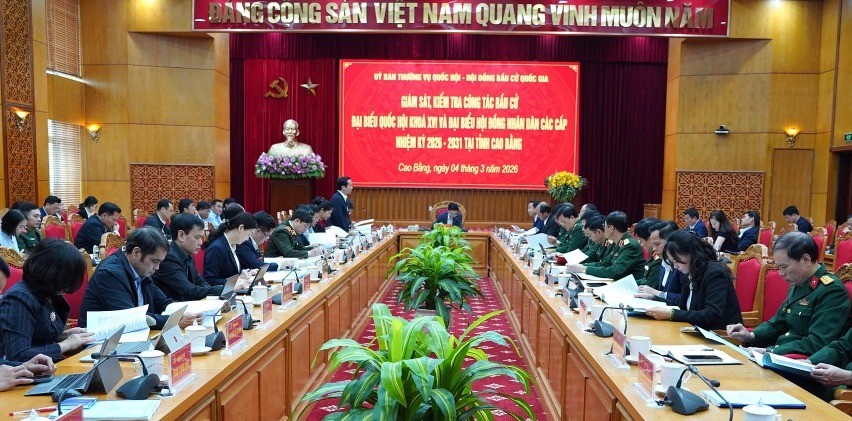Bộ trưởng Bộ Quốc phòng Phan Văn Giang giám sát, kiểm tra công tác bầu cử đại biểu Quốc hội và đại biểu HĐND các cấp tại Cao Bằng