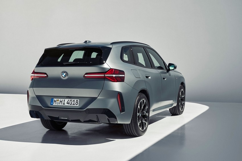 Bộ đôi BMW X3 và BMW 5 Series hoàn toàn mới chính thức được ra mắt tại Việt Nam