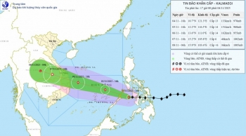 Bão Kalmaegi hướng vào Biển Đông và ven biển miền Trung với gió giật cấp 17