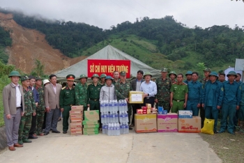 Lãnh đạo TP Đà Nẵng kiểm tra công tác ứng phó sạt lở tại xã Hùng Sơn