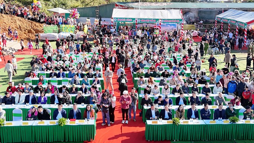 Khai mạc Lễ hội trà Shan Tuyết tỉnh Lào Cai