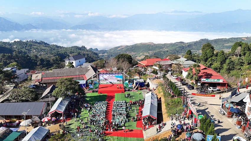 Khai mạc Lễ hội trà Shan Tuyết tỉnh Lào Cai