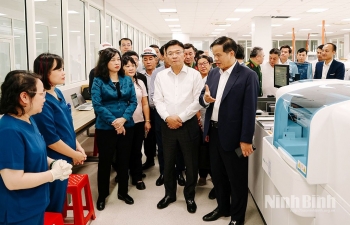 Phó Thủ tướng kiểm tra tiến độ hoàn thành các hạng mục tại 02 bệnh viện Bạch Mai và Việt Đức cơ sở 2