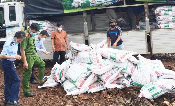 Thông báo lô phân bón không đủ điều kiện lưu hành, khuyến cáo nông dân cảnh giác
