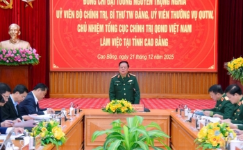 Đại tướng Nguyễn Trọng Nghĩa, Chủ nhiệm Tổng cục Chính trị QĐND Việt Nam làm việc với tỉnh Cao Bằng