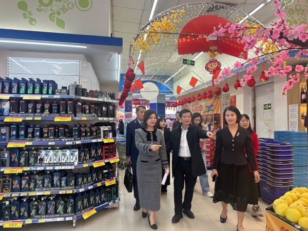 Kiểm tra công tác bình ổn thị trường Tết 2026 tại Nghệ An, Hà Tĩnh