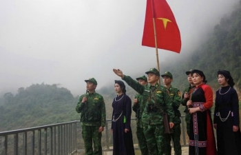 Xuân biên cương xanh màu áo lính