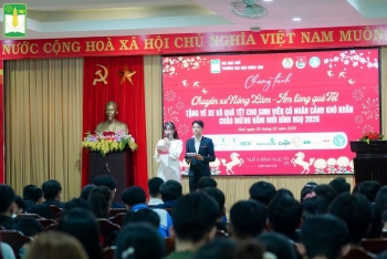 "Chuyến xe Nông Lâm" - Kết nối yêu thương, nghĩa tình ngày Tết