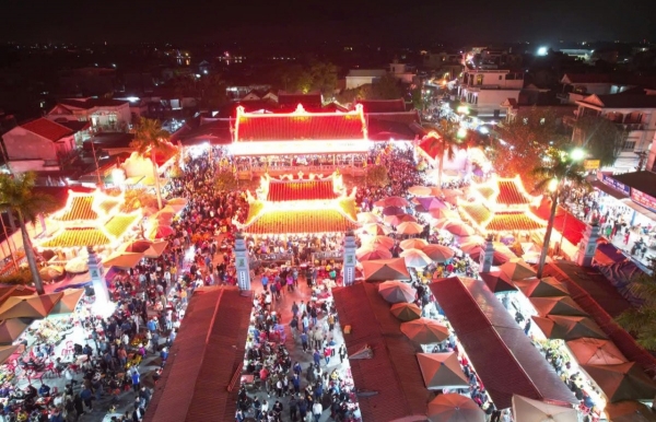 ​Phiên chợ đầu Xuân "độc nhất vô nhị" với những sản vật quê hương