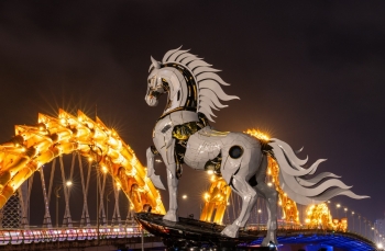 Đà Nẵng trình làng bộ đôi linh vật ngựa Bính Ngọ 2026