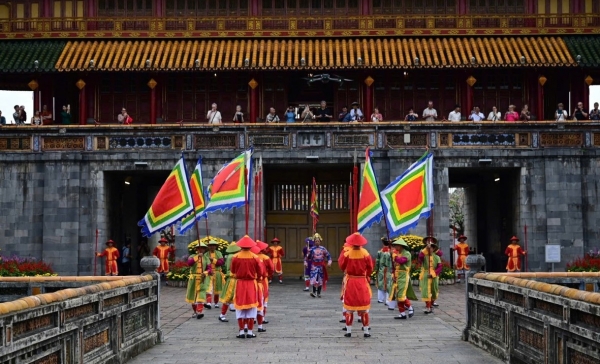 dai noi hue mung 1 tet binh ngo 2026 nhon nhip du khach trong nuoc va quoc te