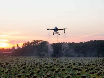 Hungary dẫn đầu châu Âu trong ứng dụng drone cho kiểm soát sinh học cây trồng