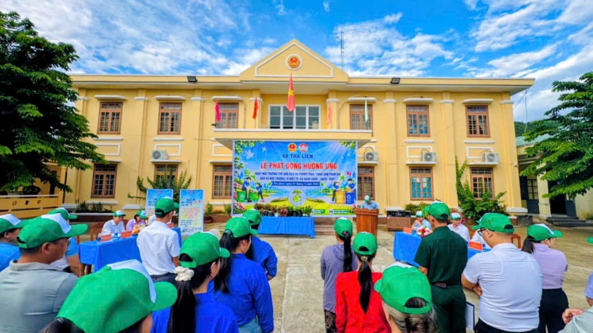 Xã Trà Liên (Đà Nẵng): Sôi nổi ra quân hưởng ứng Ngày Môi trường Thế giới 2026