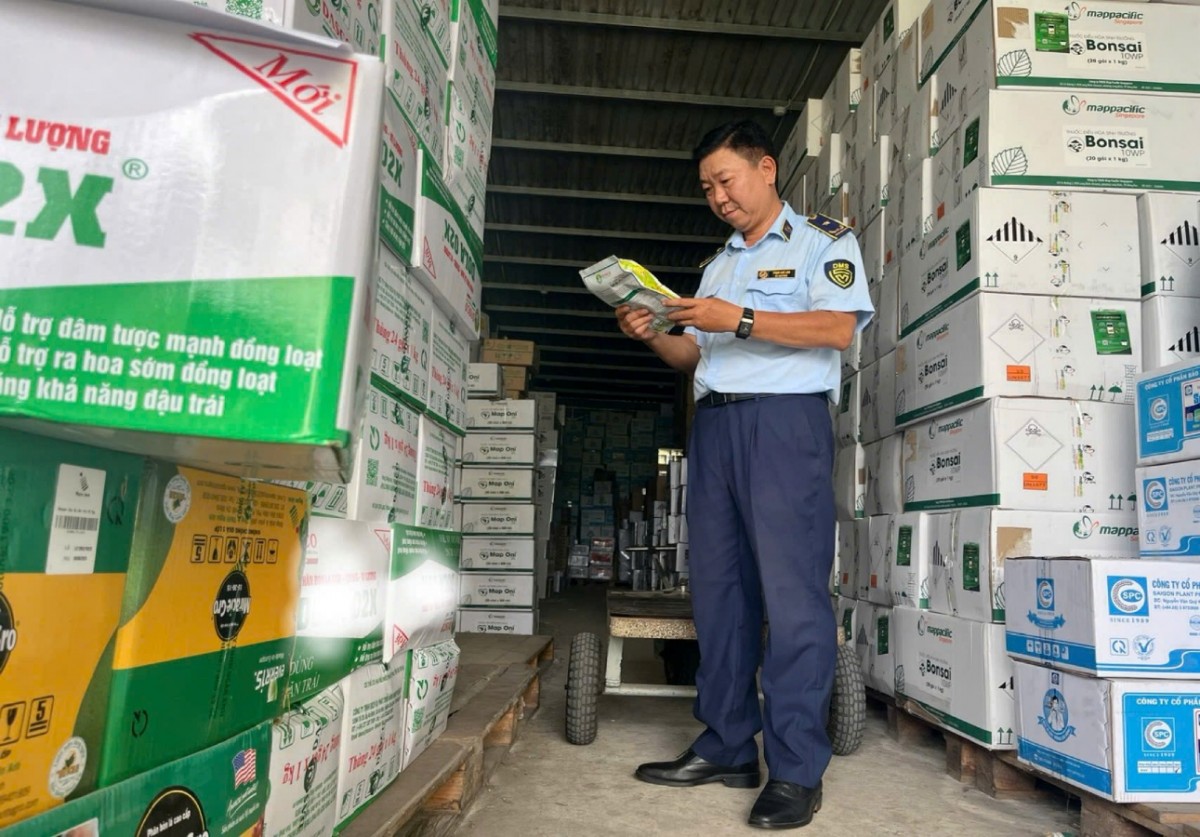 Đồng Tháp: Doanh nghiệp kinh doanh phân bón sai nhãn bị phạt gần 150 triệu đồng